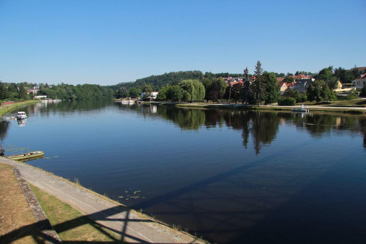 Apartman Brasov, Tyn Nad Vltavou Daire Dış mekan fotoğraf